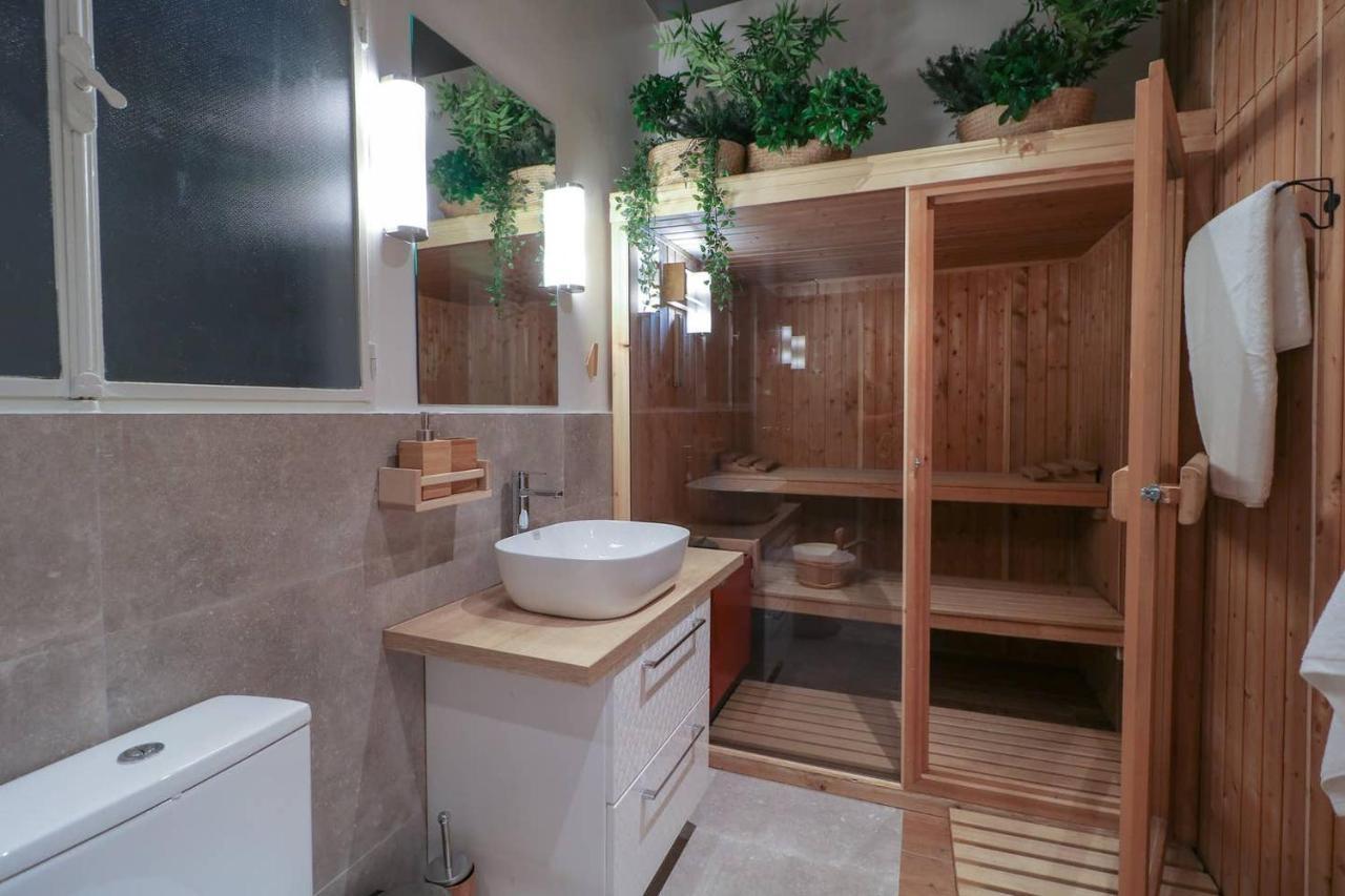Victoria 5star / 5BR BigApt / Sauna / 2min to metro Atene Esterno foto